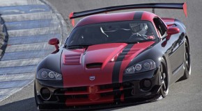 Video: Dodge Viper SRT10 ACR Sets New Nurburgring Record Time