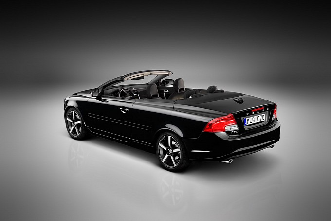 Volvo C70 Inspiration Edition Unveiled Coupe Back