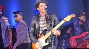 [Gallery] Samsung Galaxy S4 Launch Event With Bruno Mars