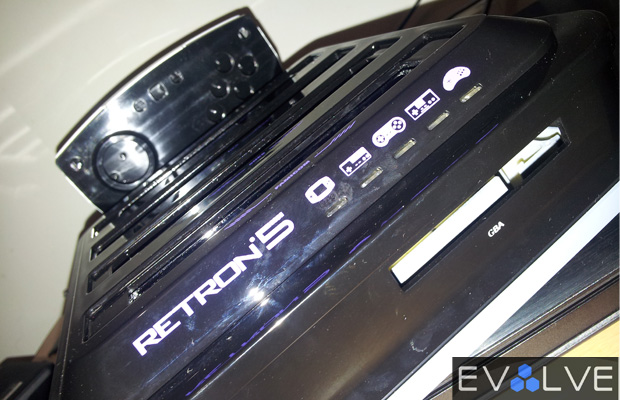 Retron 5 All-in-one console