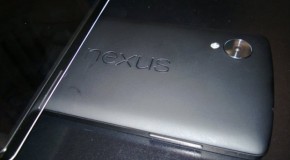 Leaked Shot of Nexus 5 Gives Closer Look at Google Flagship Smartphone