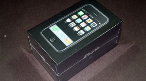 Original iPhone 2G Considered Collector’s Items Worth Thousands